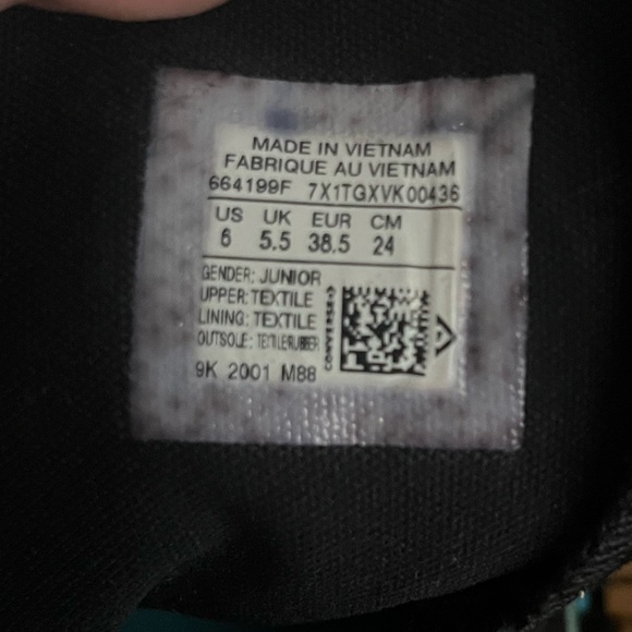 Multicolor Low Top Converse - Picture 3 of 4